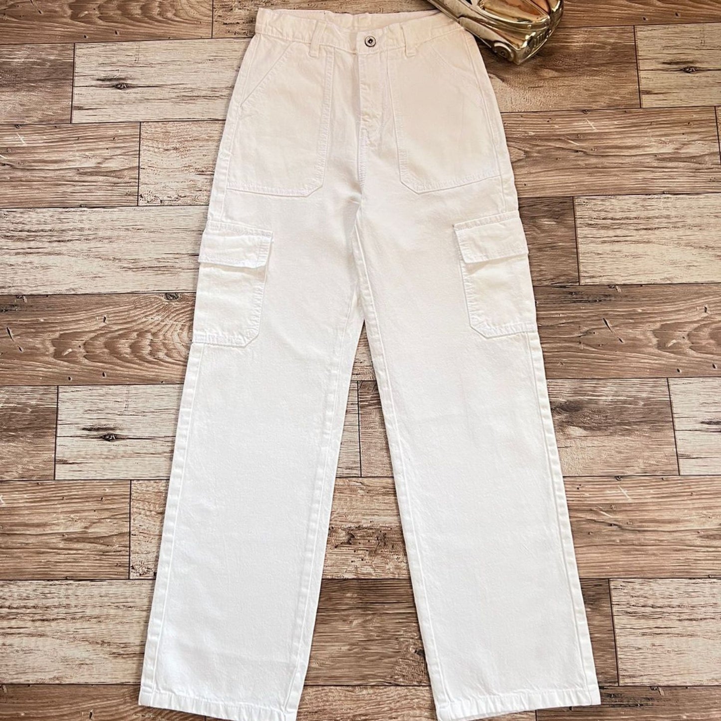 Wide Leg 6 Pocket Cargo Jeans