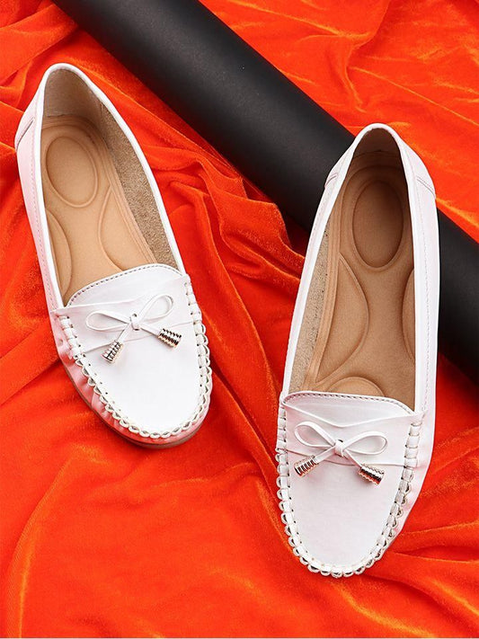 Dart Flats - White