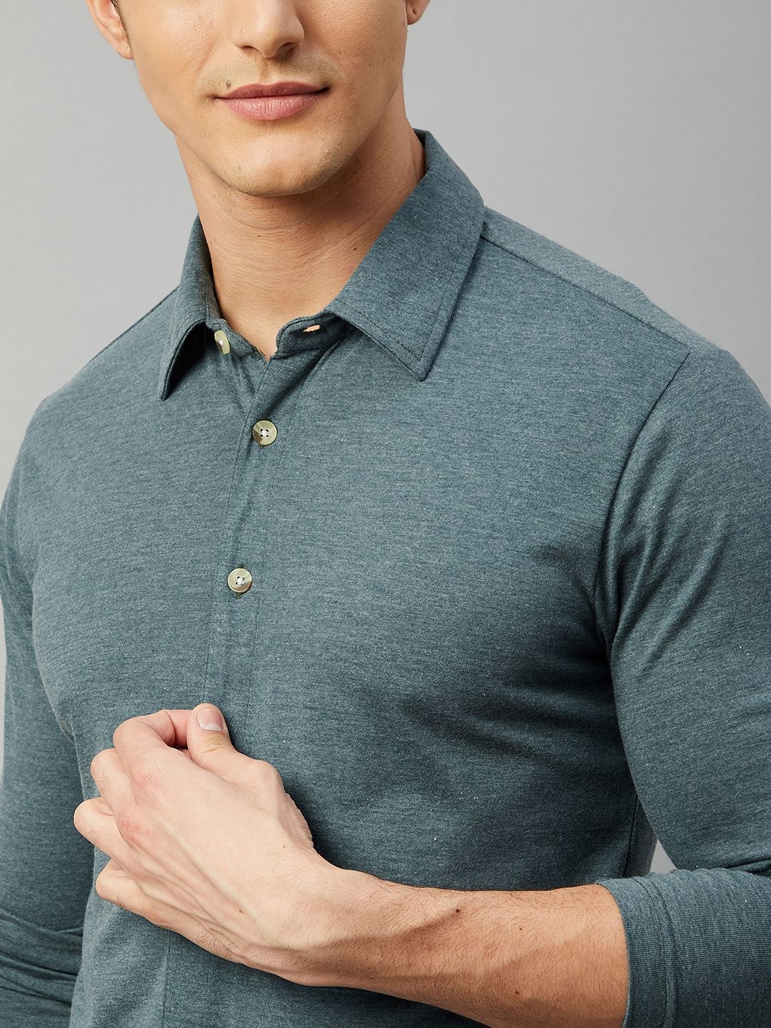 Cotton Blend Solid Full Sleeves Regular Fit Casual Shirt