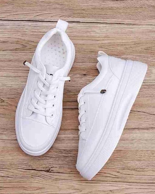 White Low Dunk Sneakers - Women