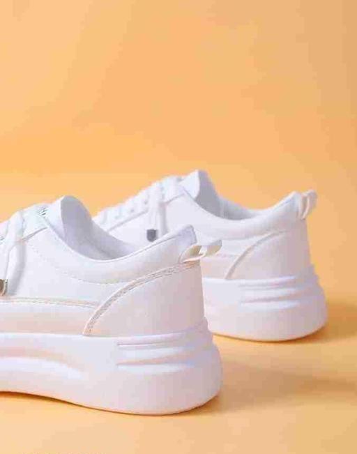 White Low Dunk Sneakers - Women