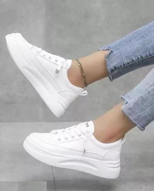 White Low Dunk Sneakers - Women