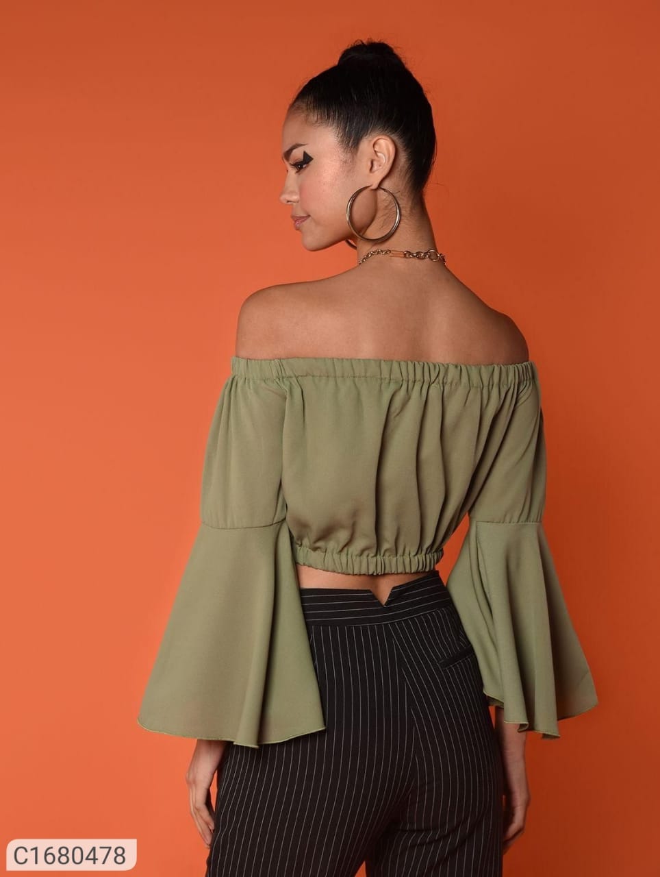 Crema crop top